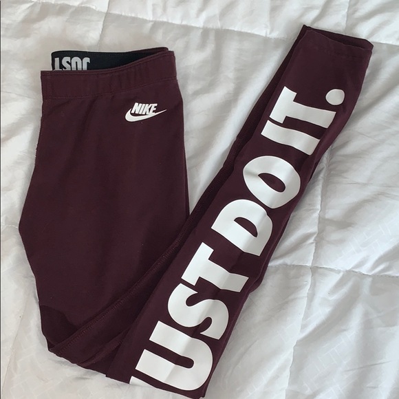 Nike Pants - NIKE LEGGINGS